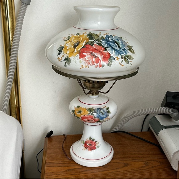 Vintage Table Lamp - Picture 1 of 7